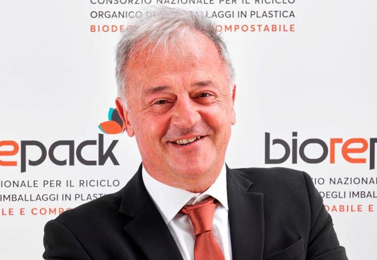 Bioplastiche compostabili, vola il riciclo