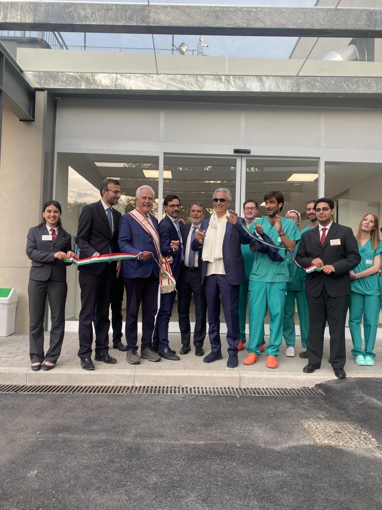 Ospedale del Cuore, la voce di Andrea Bocelli inaugura le nuove sale operatorie