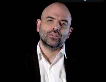 Saviano against Salvini absent from the trial: “He threatens but then runs away”