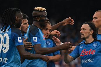 Serie A: Napoli festeggia fine campionato con una vittoria 2-0 contro la Samp