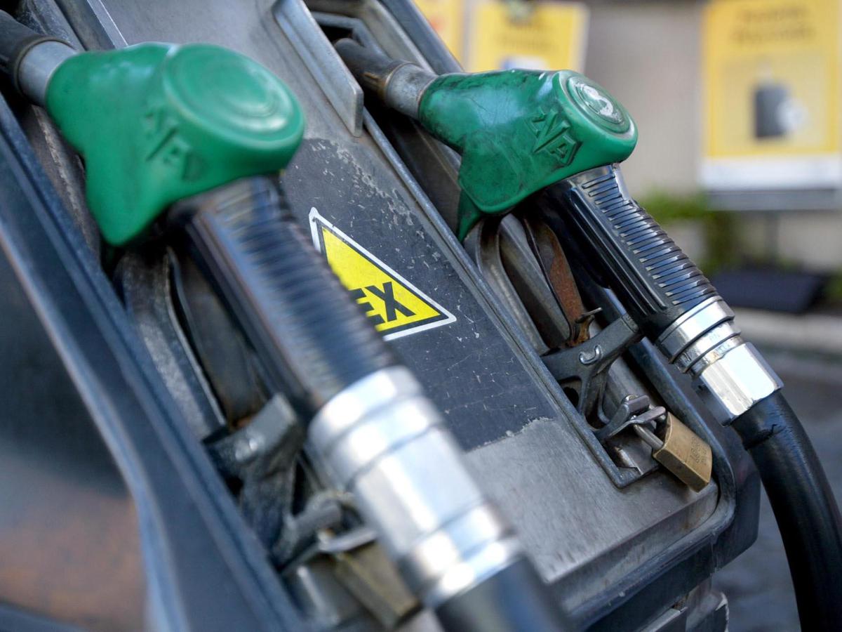 Carburanti oggi, rialzi prezzi benzina e gasolio