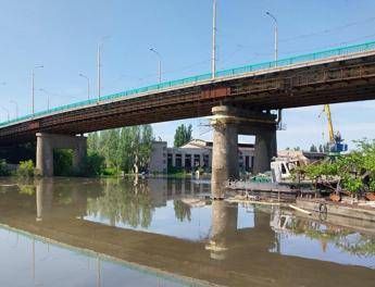 Kakhovka Dam, USA: “Many dead”.  Kiev: “Russian soldiers overwhelmed”