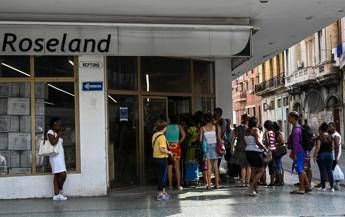 China-Cuba, WSJ: “Secret agreement for a spy station on the island”.  Havana: “Slander”