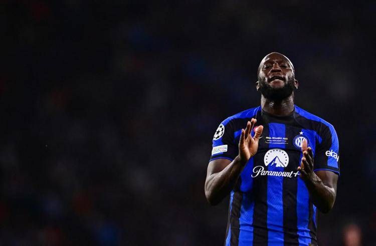 Lukaku e un altro errore incredibile, Inter sconfitta in finale