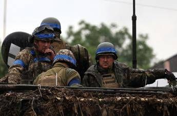 Ukraine advances in Donetsk, “Russia blows up another dam”