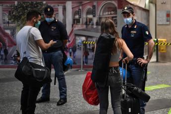 Soli e con genitori anziani, 1 giovane su 3 chiede aiuto psicologico