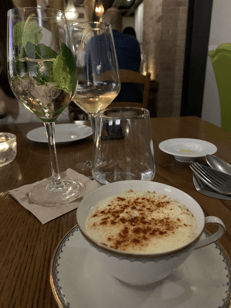 Roma: su via Giulia la sfida del palazzetto del gusto, dal gourmet all'osteria