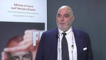 Cinieri (Aiom), ‘in cantiere linea guida per vaccinazioni pazienti oncologici’