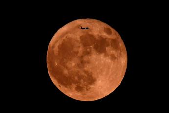 Con la prima Superluna 2023 più rischi per l’insonnia