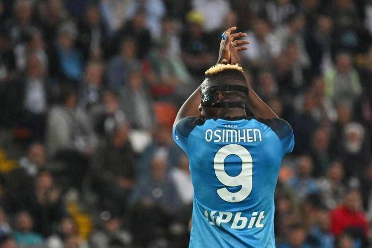 Napoli, il tifo in Parlamento si spacca: i club ora sono due