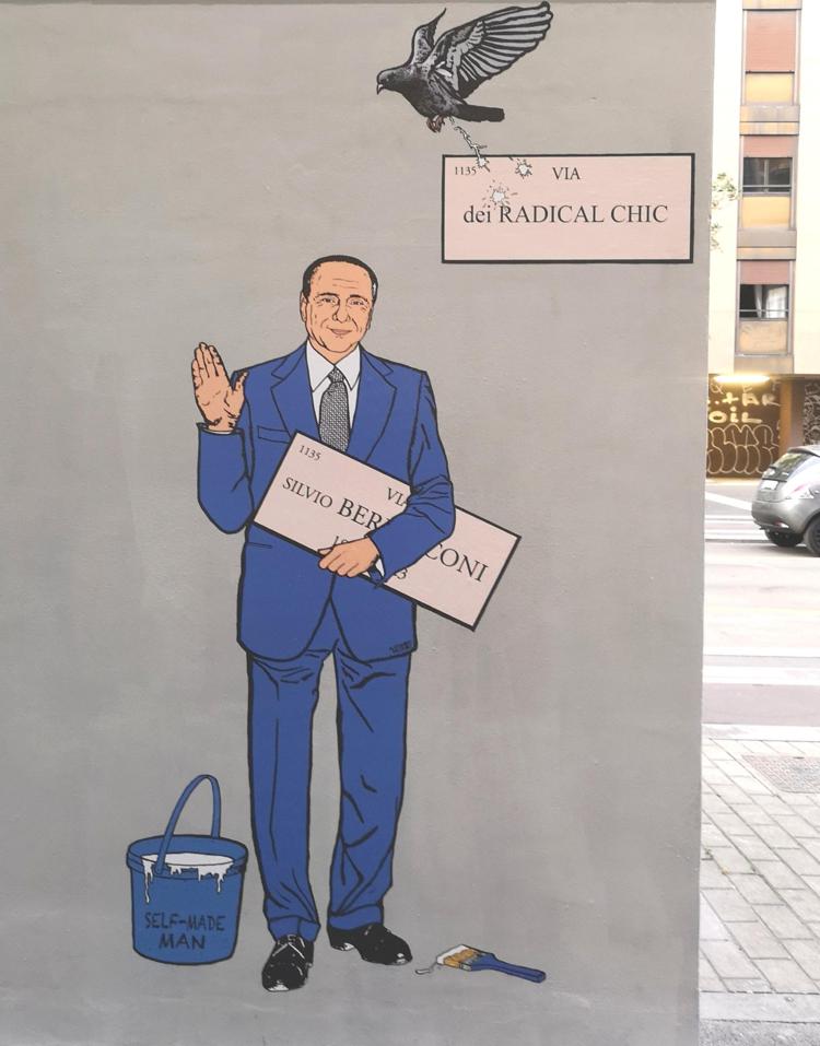 Riappare murale Berlusconi in via Volturno, Cav dà addio a Milano