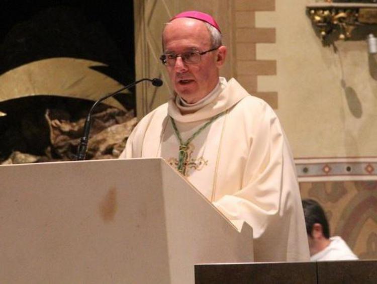 Funerale fratellini , appello dell’arcivescovo: “Nuova casa per la famiglia”