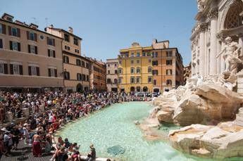 Italy in the grip of the heat, hot weekend: up to 16 red dot cities