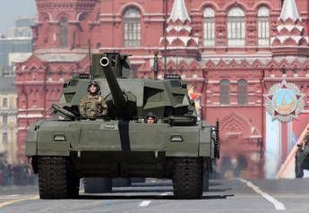 Ukraine-Russia, explosions in Crimea and missiles on Kharkiv.  Moscow fires another general