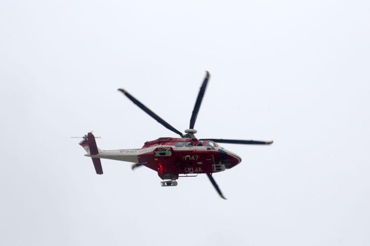 Un elicottero dei vigili del fuoco (Fotogramma)