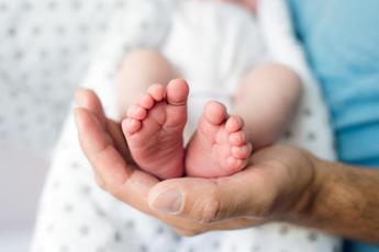 Salute, il 76% giovani italiani pensa seriamente alla possibilità di avere un figlio