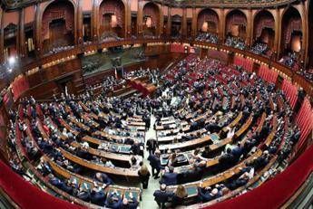 Work, majority without numbers in the commission: opposition protests