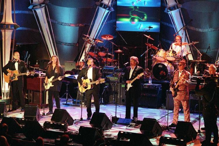 Morto Randy Meisner, il cofondatore degli Eagles aveva 77 anni Morto Randy Meisner, il cofondatore degli Eagles aveva 77 anni