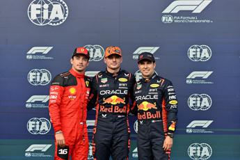 F1 GP Belgium 2023, Verstappen flies but for pole penalty to Leclerc with Ferrari