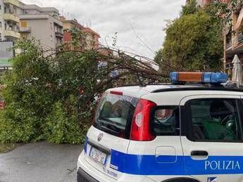 Cyclone Circe sweeps Italy, stop summer: weather today and bad weather alert