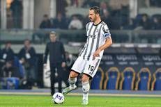 https://www.adnkronos.com/resources/0284-18ba88fd9f1f-c18fc4ea8379-1000/format/medium/bonucci_pallone_ftg.jpeg