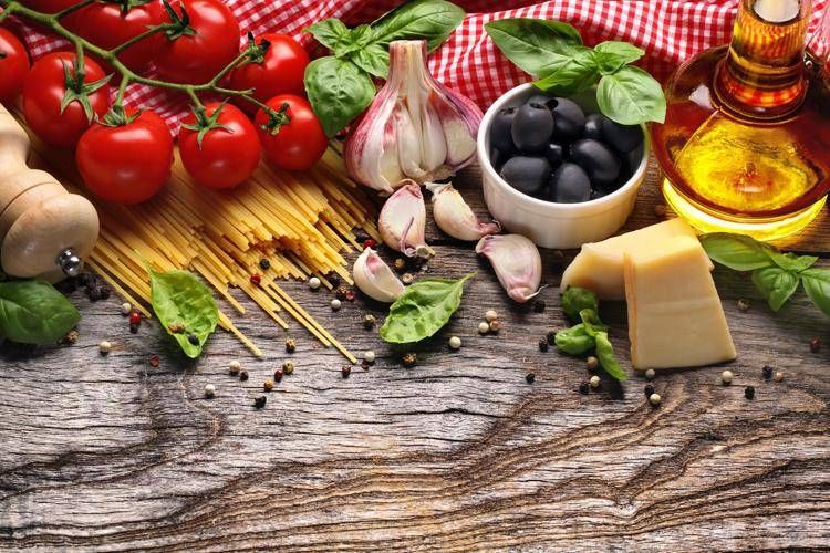 Alimenti inseriti nella dieta mediterranea (Fotolia)