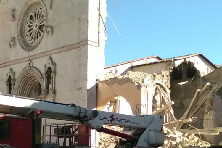 La chiesa di San Benedetto a Norcia distrutta dal sisma del 2016 <crediti-foto>


</crediti-foto>
