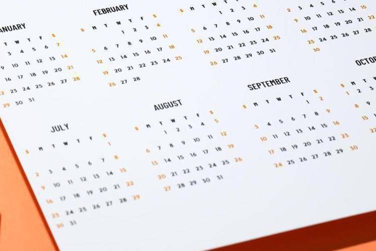 Un calendario ()