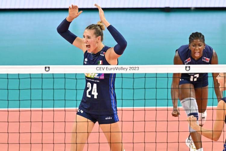 Italia-Francia 3-0, azzurre in semifinale Europei pallavolo
