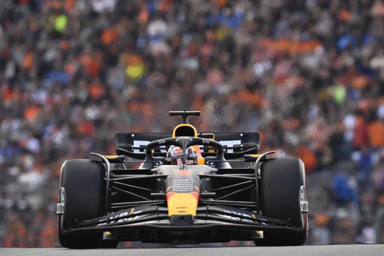 F1 Gp Olanda, Verstappen vince con Red Bull e Ferrari nuovo flop