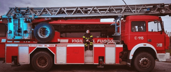 Toddler stuck in car rescued by firefighter