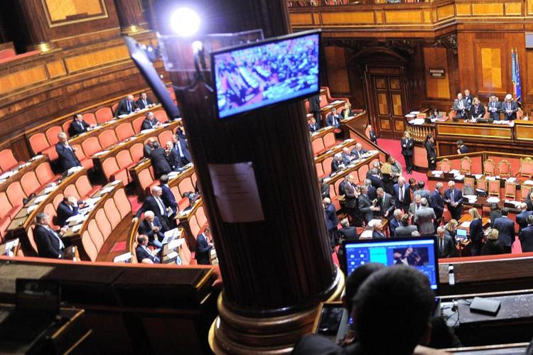 Almirante: scontro Fratelli dItalia-Pd in Senato: ecco che cosa è successo