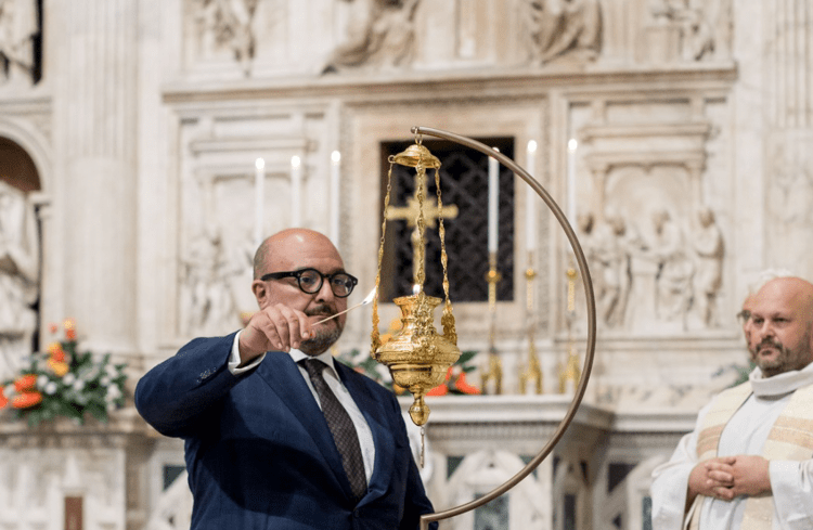 Il ministro della Cultura, Gennaro Sangiuliano, al santuario di Loreto