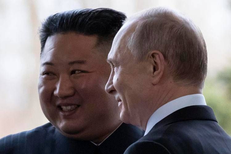 Vladimir Putin e Kim Jong-un - (Afp)