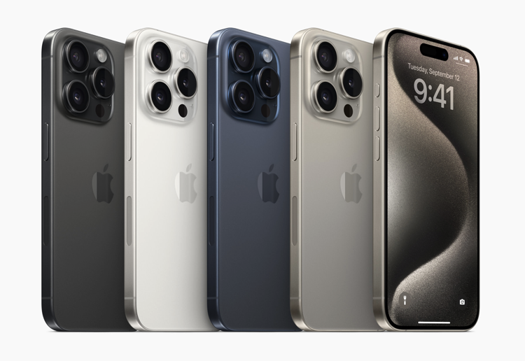 iPhone 15 Pro: titanio, USB-C e zoom 5x sul modello Max