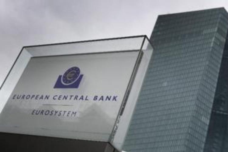 Tassa extraprofitti banche, Bce critica: monito all’Italia