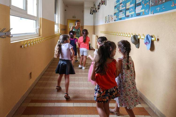 Bimbi a scuola - Fotogramma