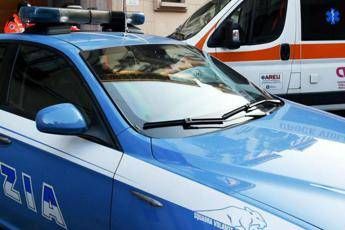 Roma, operaio schiacciato tra due mezzi in deposito Ama: è gra