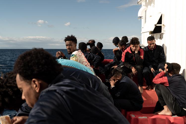 Migranti sulla Ocean Viking - Afp