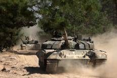https://www.adnkronos.com/resources/0285-190065993b09-e5e63ad4ecdc-1000/format/medium/ucraina_carri_armati_afp.jpeg