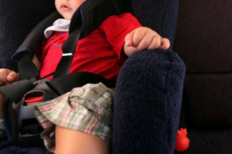 Belgio, bimbo di 15 mesi muore dimenticato in auto al sole