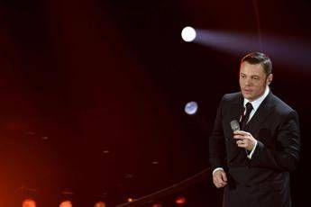 Tiziano Ferro divorces her husband Victor Allen: “Now I have to think about my children”