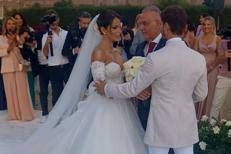 https://www.adnkronos.com/resources/0285-1904164a3ab0-5ce73b25f879-1000/format/medium/gessica_notaro_matrimonio_fg.jpeg