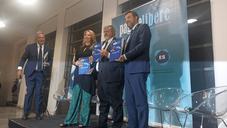 Tornano le 'Pagine libere', Salvini plaude a Ugl: