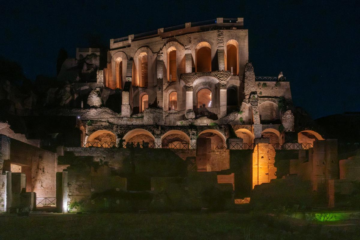 Acea illumina la Domus di Tiberio