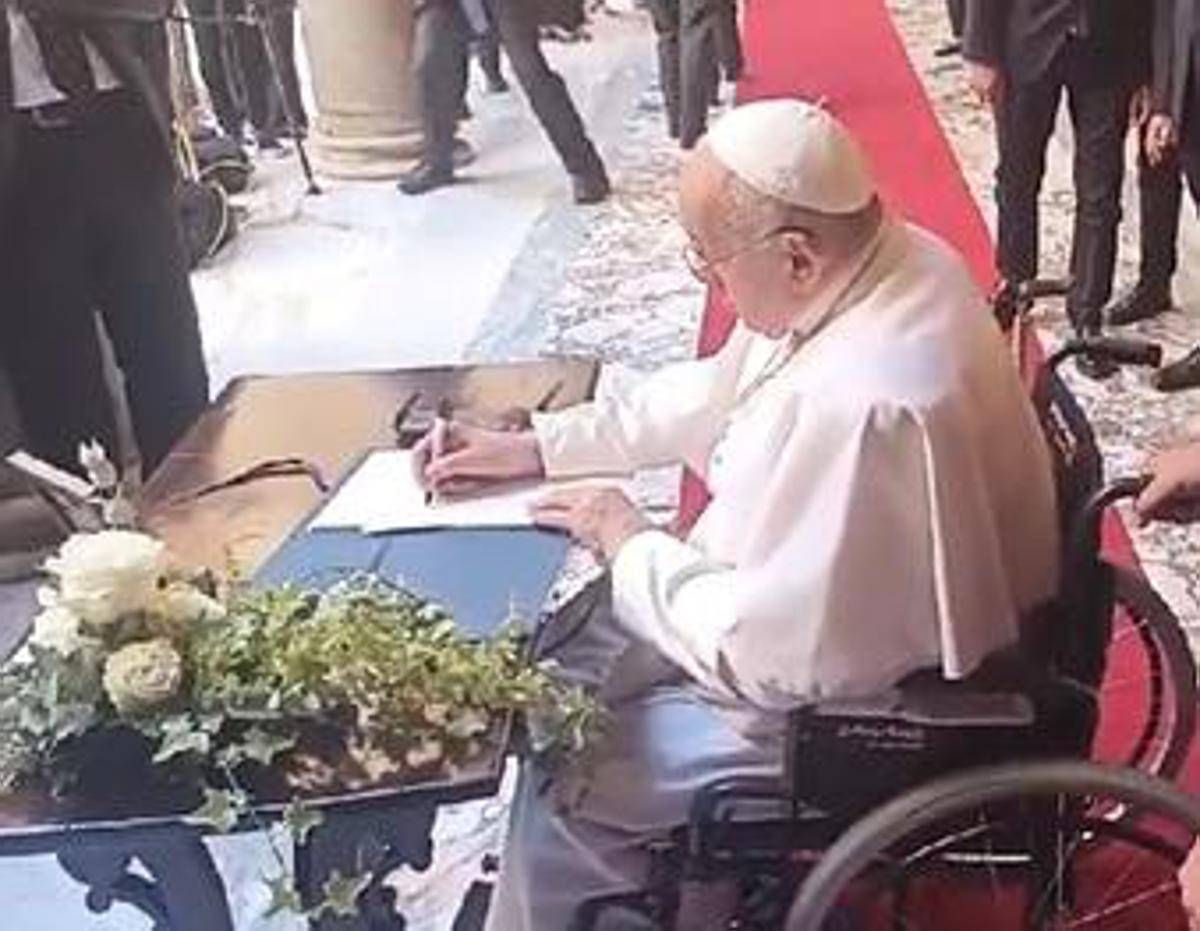 https://www.adnkronos.com/resources/0285-190e448f695f-426c6b243a72-1000/format/medium/papa_messaggionapolitano_fi.jpeg