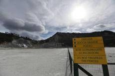 Pozzuoli, Vulcano Solfatara ai Campi Flegrei (Fotogramma)