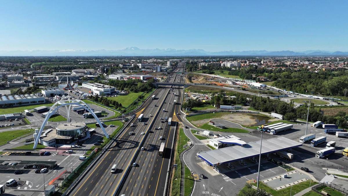Inaugurata la 5a corsia dell'autostrada Milano-Laghi