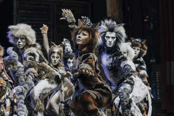 The new season of Sistina starts again from “Cats” with Malika Ayane
