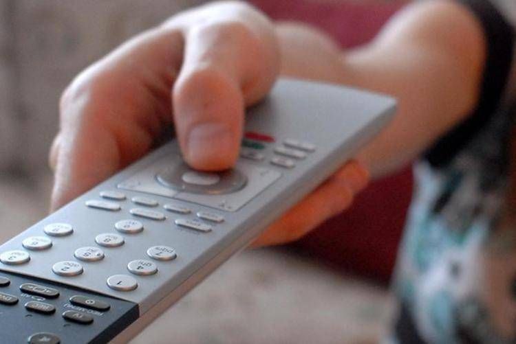 telecomando tv - (Fotogramma)